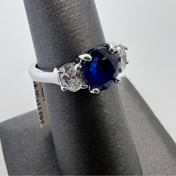 14k White Gold Diamond & Sapphire Ring - Picture 2 of 7